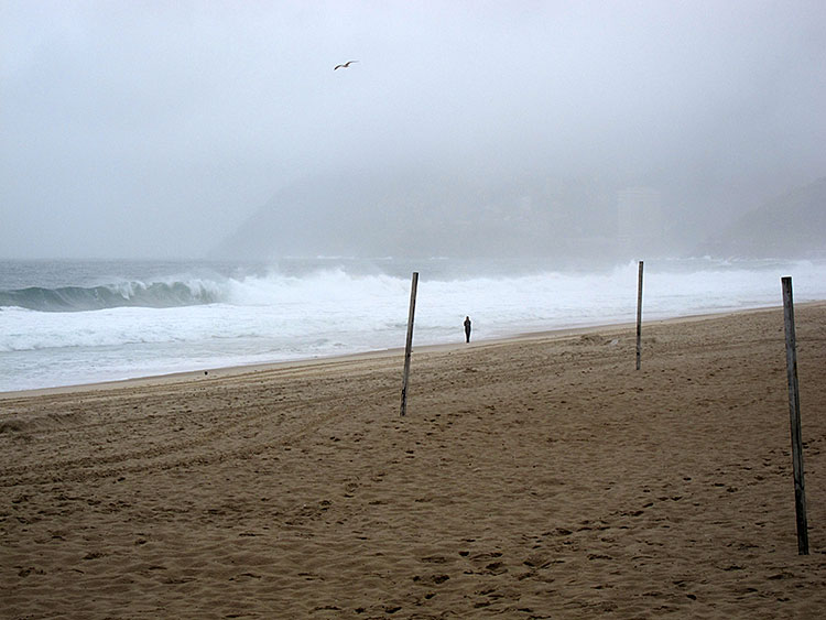 [Surf at Ipanema Beach]