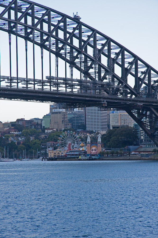 [Sydney Harbour Bridge]