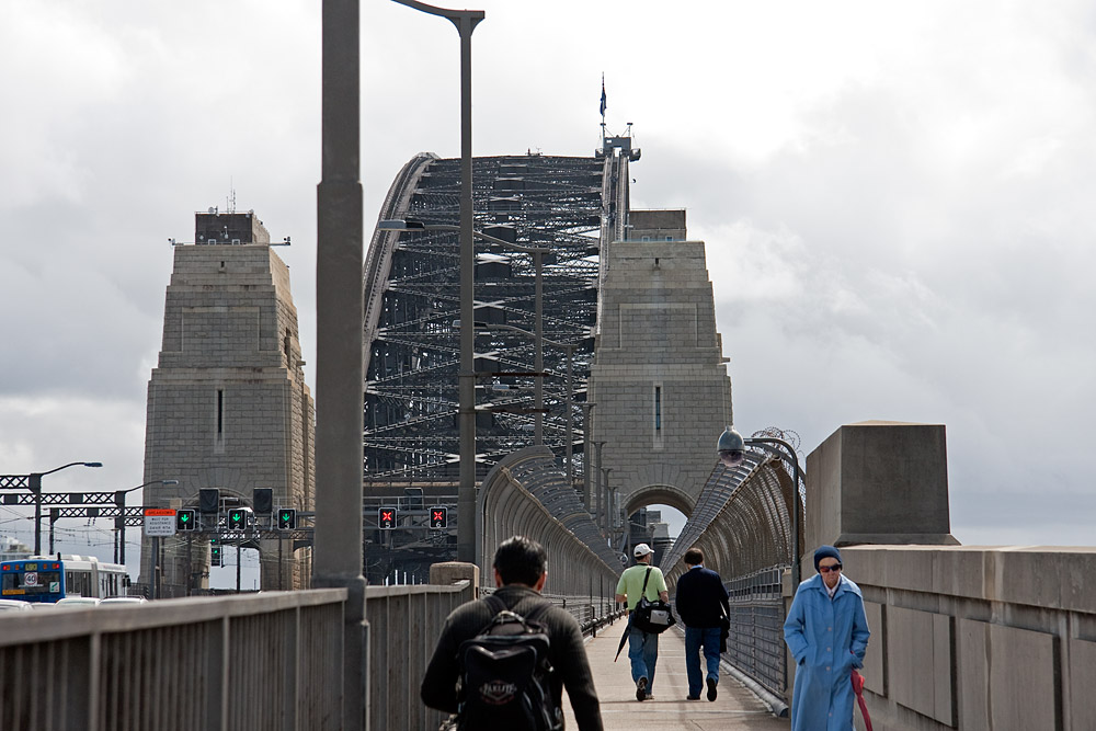 [Walking the Harbour Bridge]