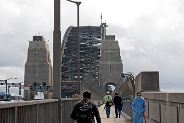 Walking the Harbour Bridge