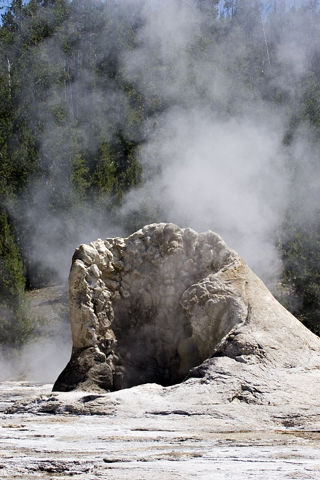 [Giant Geyser]