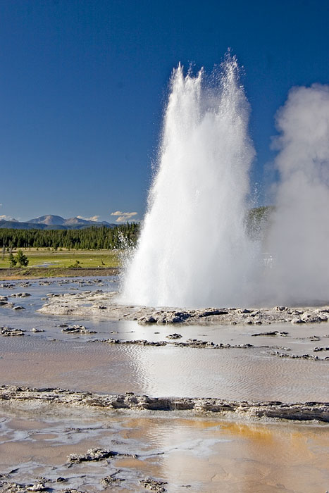 [Great Fountain Geyser]